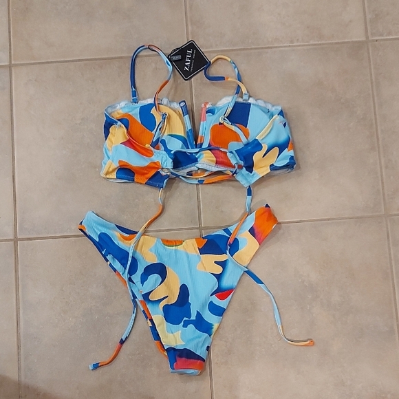 Zaful Blue and Orange Abstract Bikini - Picture 2 of 5